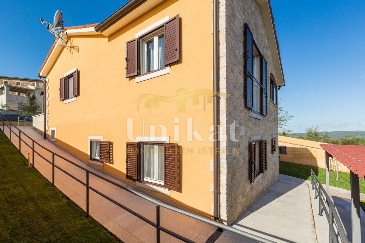 Hiša s čudovitim razgledom - Vižinada